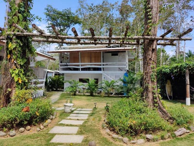 /international/cr/puerto-viejo-de-talamanca-puerto-viejo-de-talamanca-limon-province-310104078673/