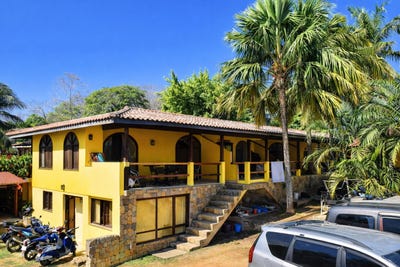 /international/cr/856r-865-c-montserrat-provincia-de-guanacaste-villareal-costa-rica-villareal-guanacaste-province-310107967124/