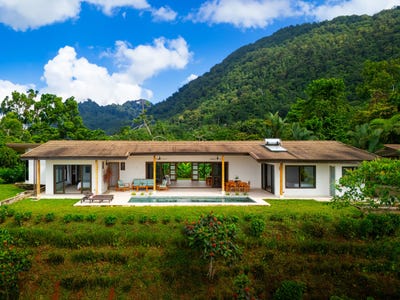 /international/cr/cascada-sandalo-tres-rios-tres-rios-puntarenas-60501-costa-rica-ojochal-puntarenas-ojochal-puntarenas-310096844409/