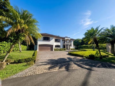 /international/cr/los-reyes-guacima-alajuela-province-310108598959/