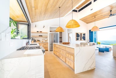 /international/cr/casa-amarilla-oceanfront-luxury-meets-sustainable-living-in-tres-rios-mountain-house-for-sale-in-tres-rios-tres-rios-puntarenas-310102275083/