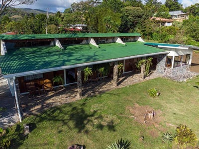 /international/cr/lale-arenal-costa-rica-apartment-complex-for-sale-with-4-units-for-multi-family-rental-income-in-costa-rica-tilaran-arenal-guanacaste-tilaran-arenal-guanacaste-province-310103008706/