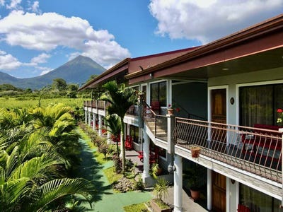 /international/cr/700-mts-norte-150-mts-oeste-y-50-mts-sur-del-banco-nacional-provincia-de-alajuela-la-fortuna-21007-san-carlos-la-fortuna-alajuela-san-carlos-la-fortuna-alajuela-province-310103667454/