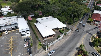 /international/cr/san-antonio-de-belen-diagonal-a-pollos-del-monte-belen-heredia-belen-heredia-province-310107648249/