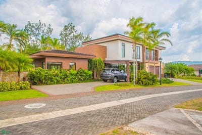 /international/cr/hacienda-los-reyes-alajuela-alajuela-province-310107589722/