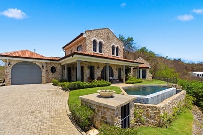 /international/cr/casa-coyote-spectacular-ocean-view-home-with-pool-in-playa-ocotal-playa-ocotal-guanacaste-province-310108671074/