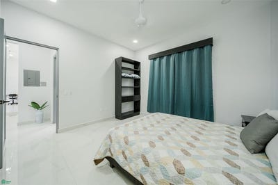 /international/cr/modern-home-near-marina-quepos-puntarenas-310107424807/