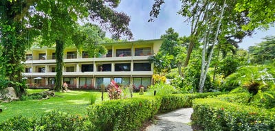 /international/cr/beachfront-hotel-in-manuel-antonio-manuel-antonio-puntarenas-province-310098390575/
