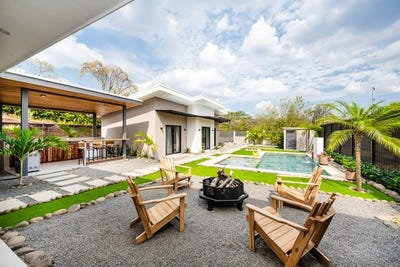 /international/cr/villa-aurora-new-5br-luxury-home-minutes-from-playa-penca-potrero-potrero-guanacaste-province-310106357713/