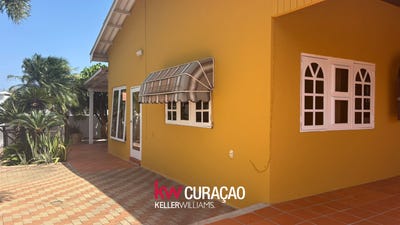 /international/cw/kaya-holsit-willemstad-curacao-310108530825/