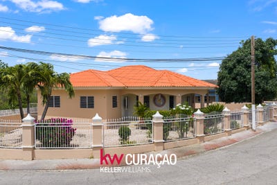 /international/cw/13-kaya-yerb-i-florida-hoenderberg-curacao-310108293201/