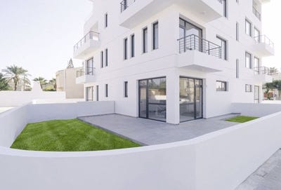 /international/cy/pyla-larnaca-310099357994/