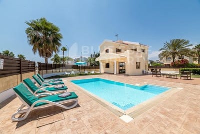 /international/cy/ayia-thekla-famagusta-310103223808/