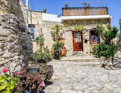 /international/cy/larnaca-larnaca-310108276274/