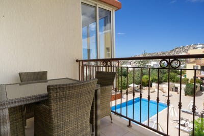 /international/cy/v9jp-2rv-peyia-8560-cyprus-peyia-paphos-310102845926/