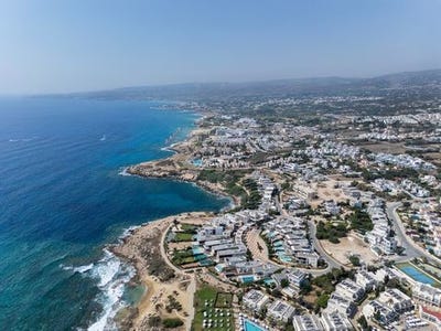 /international/cy/adonis-beach-villas-paphos-paphos-310108868950/