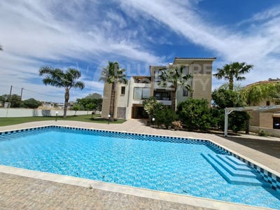 /international/cy/larnaca-larnaca-310108276173/