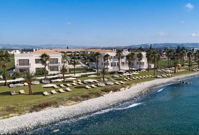 /international/cy/zygi-larnaca-310099468753/