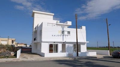 /international/cy/larnaca-larnaca-310109021566/?lang=id
