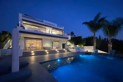 /international/cy/mesogi-paphos-310105299886/