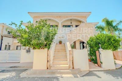 /international/cy/avgorou-famagusta-310109114122/