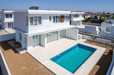 /international/cy/pyla-larnaca-310099467457/