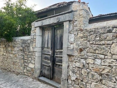 /international/cy/lofou-limassol-120092798654/