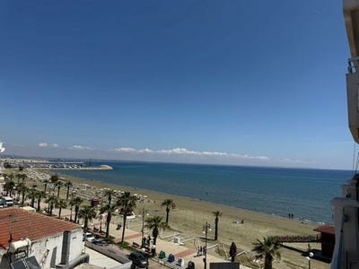 /international/cy/larnax-larnaca-310107678681/