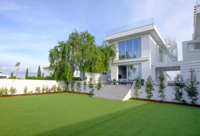/international/cy/dhromolaxia-larnaca-310099469989/