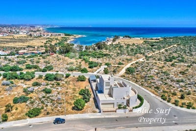 /international/cy/ayia-thekla-famagusta-310103223553/