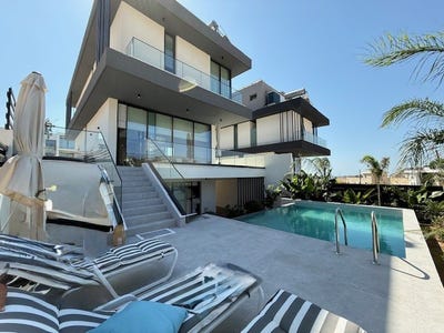 /international/cy/limassol-limassol-310108307755/
