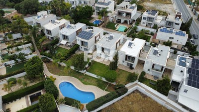 /international/cy/mouttagiaka-limassol-310108634331/