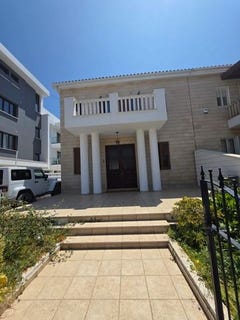 /international/cy/larnax-larnaca-310108289700/