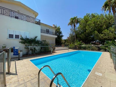 /international/cy/parekklisha-limassol-120092676687/