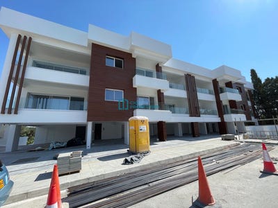 /international/cy/livadia-larnaca-310108634154/