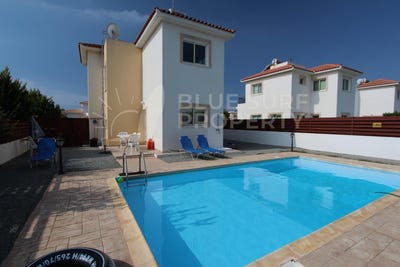 /international/cy/ayia-thekla-famagusta-310103223955/