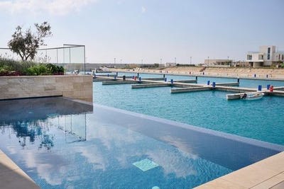 /international/cy/paralimni-famagusta-310106197695/