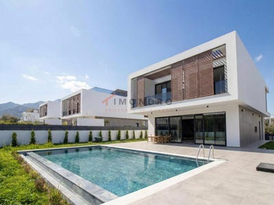 /international/cy/girne-girne-310107423172/