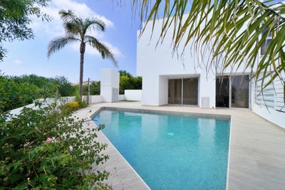 /international/cy/x3p9-3x-paralimni-famagusta-310108726541/?lang=pt
