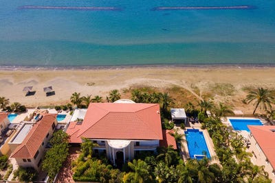 /international/cy/pyla-larnaca-310105296539/
