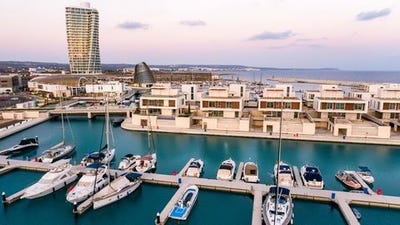 /international/cy/paralimni-famagusta-310106197267/