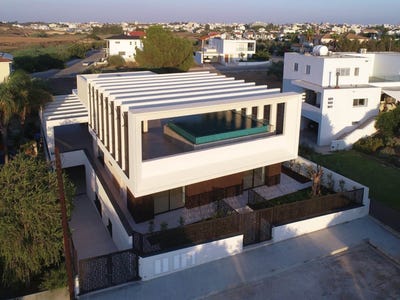 /international/cy/latsia-nicosia-310105297917/