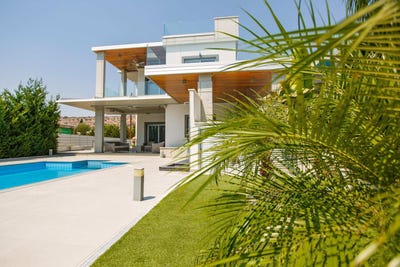 /international/cy/agios-tychon-limassol-310105297558/