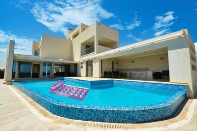 /international/cy/ayia-thekla-famagusta-310099358486/