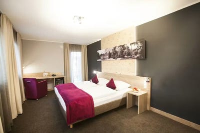 /international/de/amalienburgstrasse-munich-bavaria-310093839347/