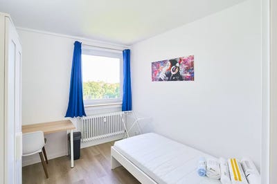 /international/de/kolner-landstrasse-dusseldorf-north-rhine-westphalia-310108421544/