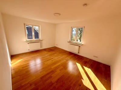 /international/de/regerstrasse-grafelfing-bavaria-310108369612/