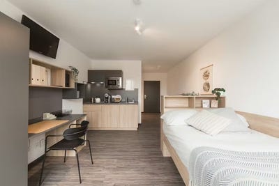 /international/de/unter-den-eichen-berlin-berlin-310105909562/