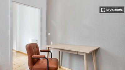 /international/de/berlin-berlin-310097099677/