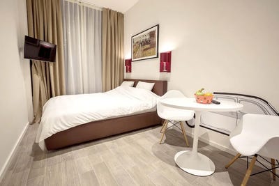 /international/de/westendstrasse-munich-bavaria-310097461914/